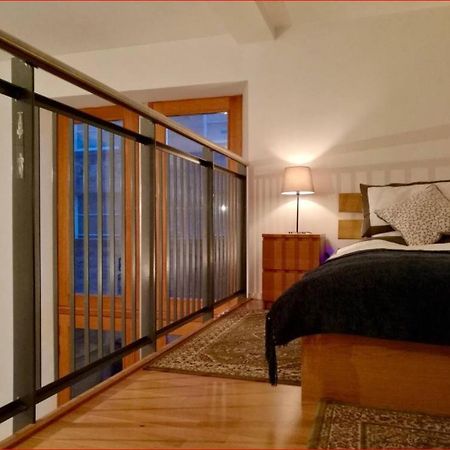 Central Mezzanine Apartment In Historic School EDI Exterior photo